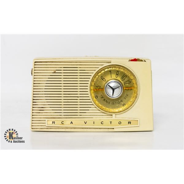 1957 RCA VICTOR RADIO - MODEL 9-BT-9E