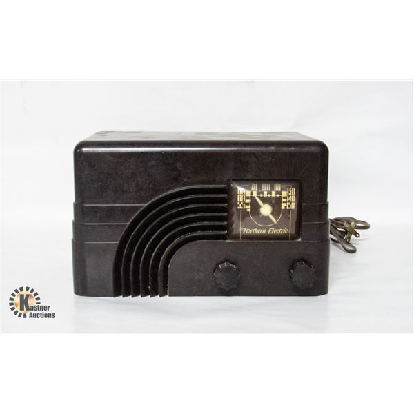 1946 BAKELITE "WATERFALL" RADIO BY