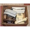 Image 1 : LOT OF 4 VINTAGE PHONES