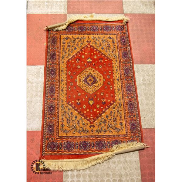 VINTAGE RUG - PERSIAN STYLE