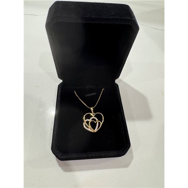 New smartlife 14 K gold, plated triple heart necklace 17 inches long