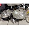 Image 1 : Pots and pans