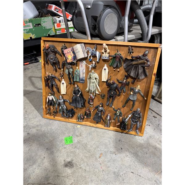 Lord of the rings figurines