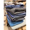 Image 1 : 6 moving Blankets