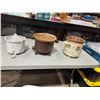 Image 1 : 3 crockpots
