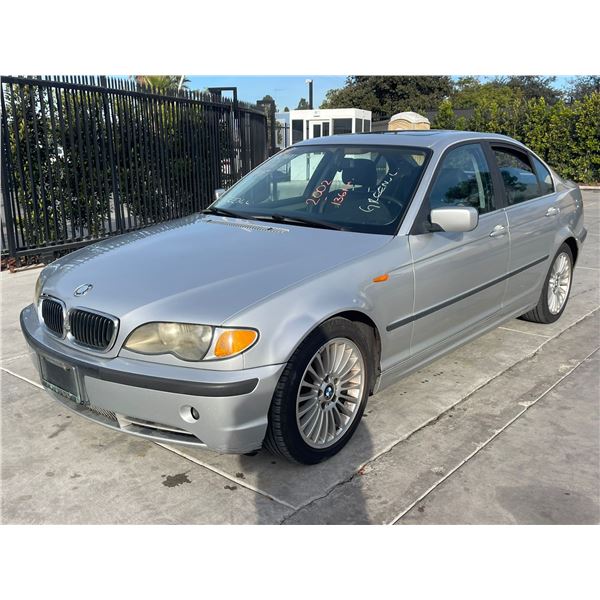 BMW 330I 2002 T-DONATION