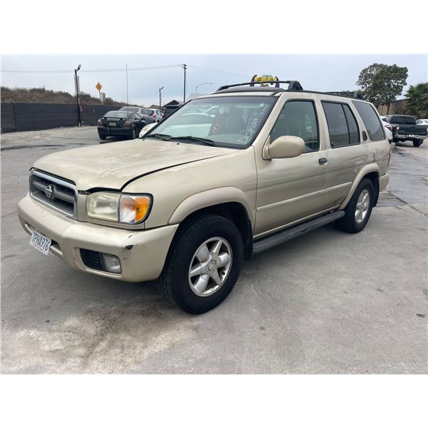 NISS PATHFINDER 2001 SALV T/DONATION