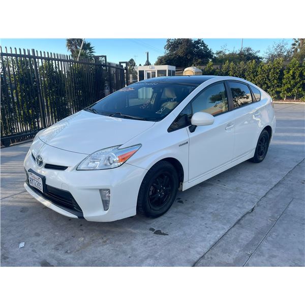 TOYT PRIUS 2012 T-DONATION