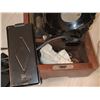 Image 9 : Antique Singer Sewing Machine A