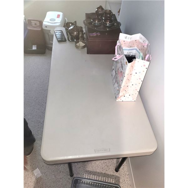 Lifetime Fold Down Table C