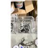 Image 2 : PLASTIC INSERT OF ASSORTED COMMERCIAL STAINLESS STEEL BREWERY QUICK CLAMPS