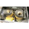 Image 2 : PLASTIC CRATE OF COMMERCIAL 4" TIE DOWN STRAPS & PLASTIC CRATE OF COMMERCIAL RATCHET TIE DOWN