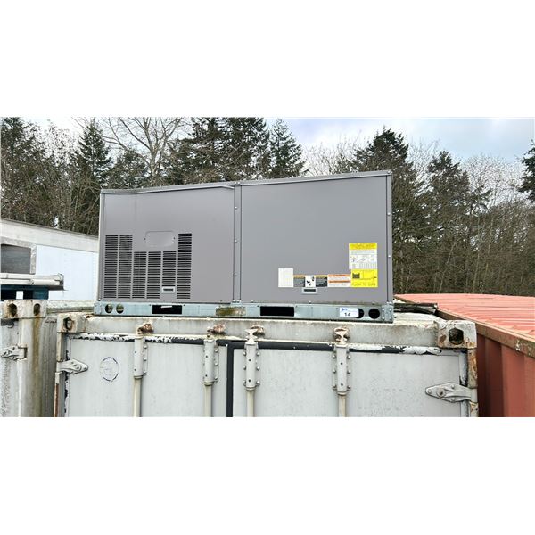 CARRIER MODEL 50TCQA04A2A1A0B0A1 WEATHERMAKER SERIES. 575V 3 PHASE