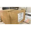 Image 2 : SMALL PALLET OF 9X6" PLASTIC SHEETS. 5200/ROLL PLUS BOXES OF U-LINE FLAGGING TAPE