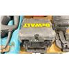 Image 2 : DEWALT DW088 INDUSTRIAL LASER CHALK LINE GENERATOR TYPE 2 IN HARD TRANSPORT CASE