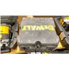 Image 2 : DEWALT DW088CG INDUSTRIAL LASER CHALK LINE GENERATOR TYPE 2 IN HARD TRANSPORT CASE