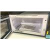 Image 2 : FRIGIDAIRE OVER THE RANGE MULTI SETTING MICROWAVE OVEN, 1000W OUTPUT, FFMV1846VSA