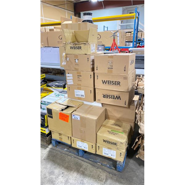PALLET OF ASSORTED WEISER / TAYMOR DOOR HANDLE SETS & DEAD BOLT SETS