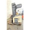 Image 2 : CROWN TD5220 ORDER PICKER MAX LIFT WEIGHT OF 3000LBS 36V BATTERY *DOES NOT RUN*
