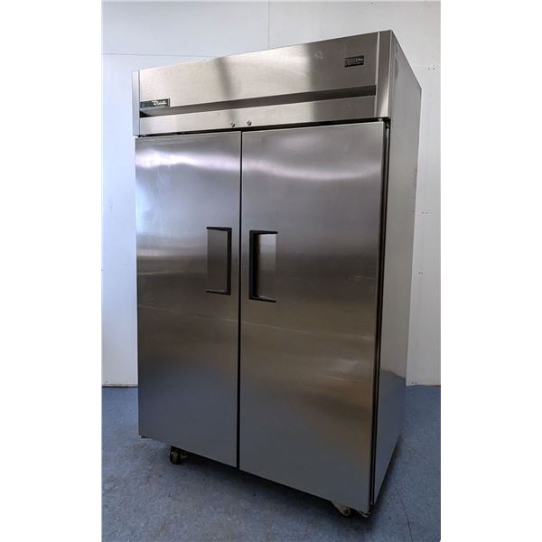 True TG2R-2S-HC 51" Stainless Double Door Cooler | 5232