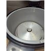 Image 5 : Sunpentown SC-1626 26-Cup Stainless-Steel Rice Cooker | Rice4