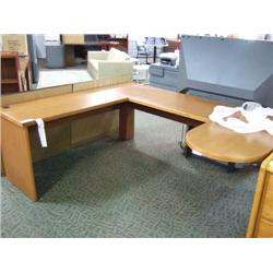 Honey Oak U-shape Bullet Top Executive Desk