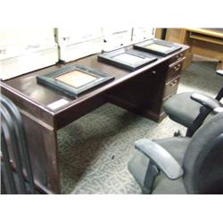 Mahogany Single Pedestal Desk