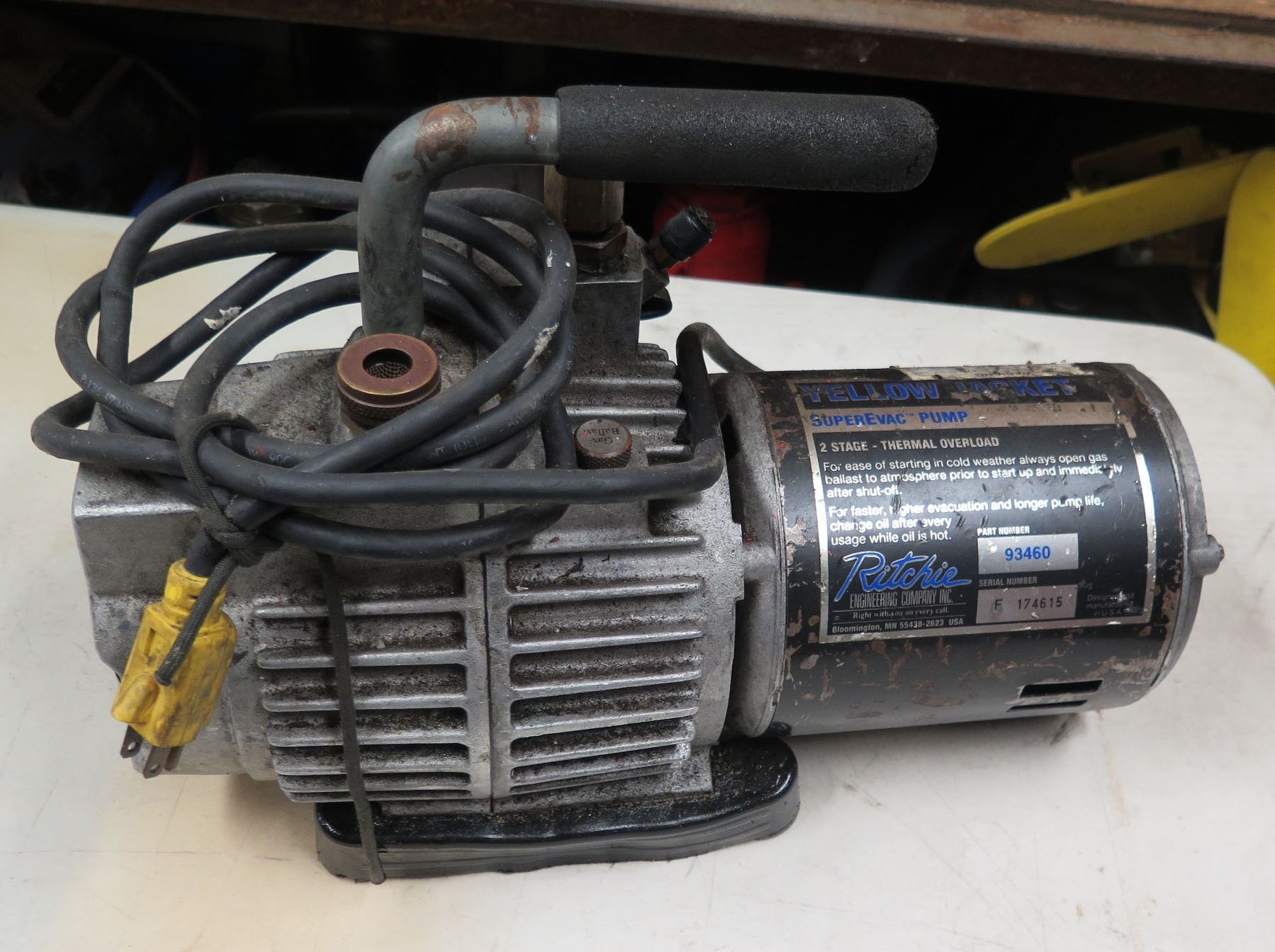 Yellow Jacket SuperEVac 2-Stage Thermal Overload Pump