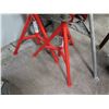 Image 8 : Ridgid Cutting Machine & 2 V-Head Pipe Stands