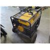Image 8 : DeWalt DG6000 Rolling Commercial Generator
