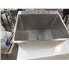 Image 1 : Stainless Steel Sink