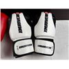 Image 2 : 2 Pairs of Boxing Gloves