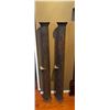 Image 1 : Metal Pillars