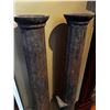 Image 2 : Metal Pillars