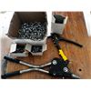 Image 1 : Riviters & Rivets