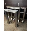 Image 1 : Metal Legs