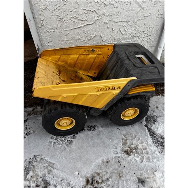 Tonka Dump Truck
