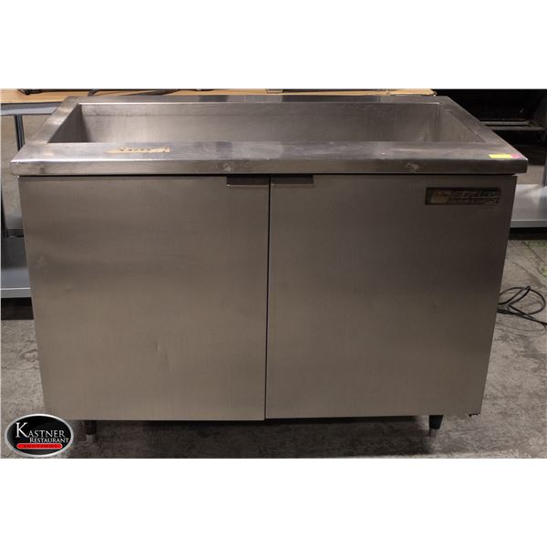 TRUE COOLER W/ DROP IN WELL