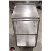 Image 3 : STAINLESS STEEL BUS CART 28" X 18" X 34"
