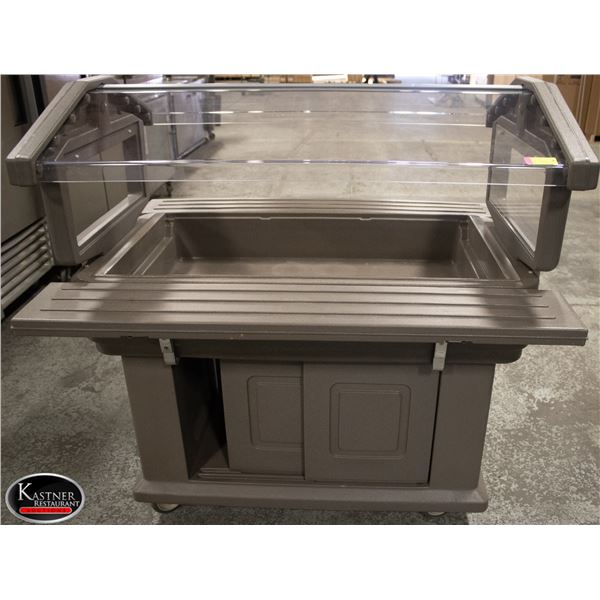 CAMBRO DOUBLE SIDED SERVE WELL W/ SNEEZE GUARD