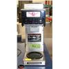 Image 2 : BUNN SINGLE COFFEE BREWER W/ 2 WARMING PLATES