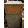 Image 1 : GARBAGE RECEPTACLE