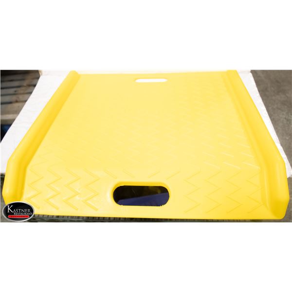 LOT OF 2 POLY CURB RAMPS