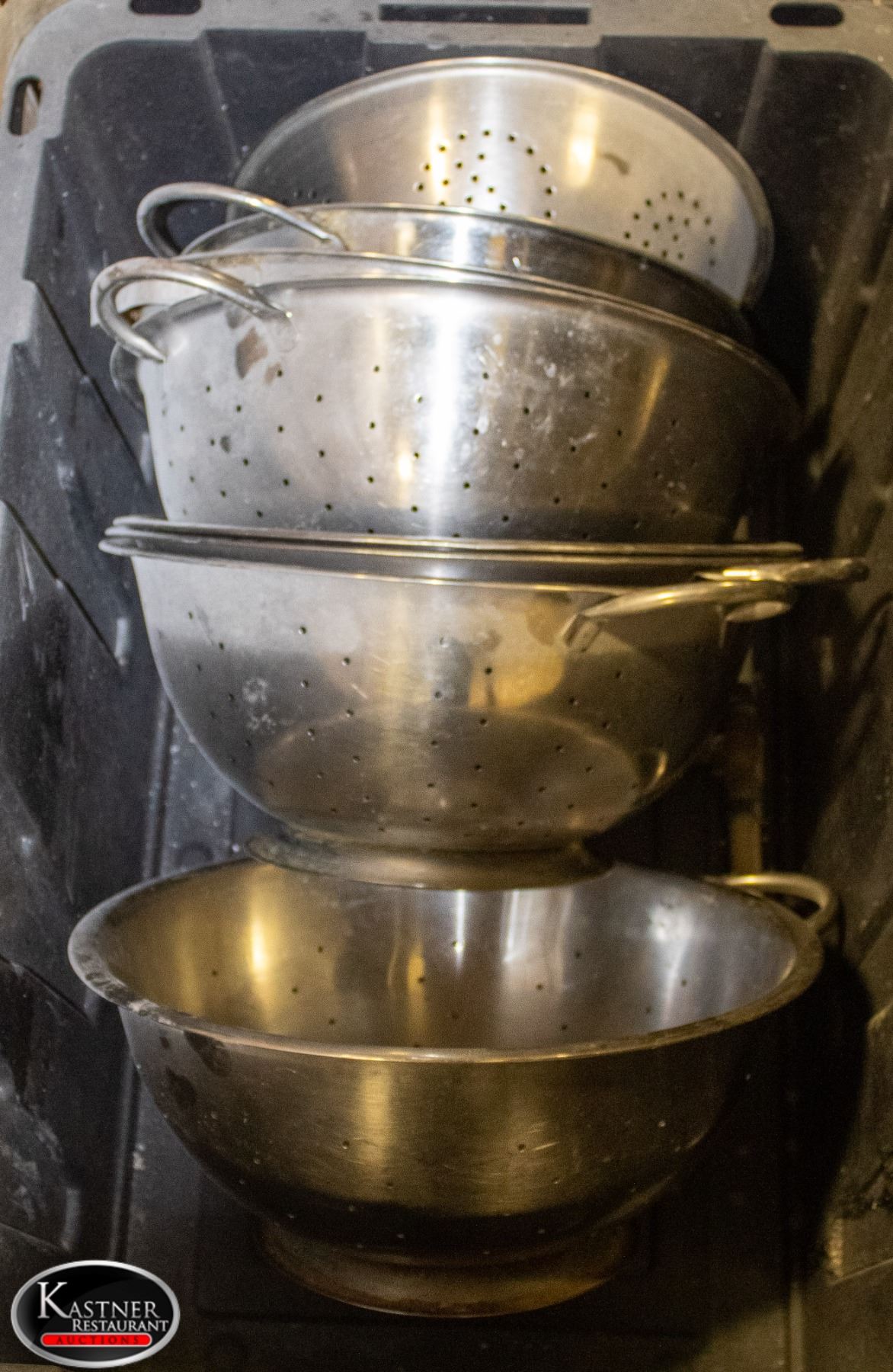 Colanders Ex Large 8 ASSORTED LARGE COLANDERS