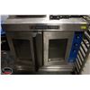 Image 1 : BAKERS PRIDE NATURAL GAS CONVECTION OVEN