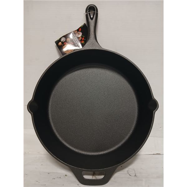 NEW GOURMET 13" CAST IRON W/ DOUBLE POUR SPOUTS