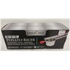 Image 2 : NEW UBERCHEF PREMIUM RICER W/ FINE,MEDIUM & COARSE