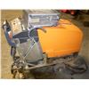 Image 3 : TASKI COMBIMAT 1600 FLOOR SCRUBBER W/ CHARGER