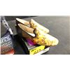 Image 2 : SIZE 9 MUSIC POINTED SMOKING SLIPPERS, JAPANESE SCREEN POINTED SMOKING SLIPPERS, MAISON MODERNE