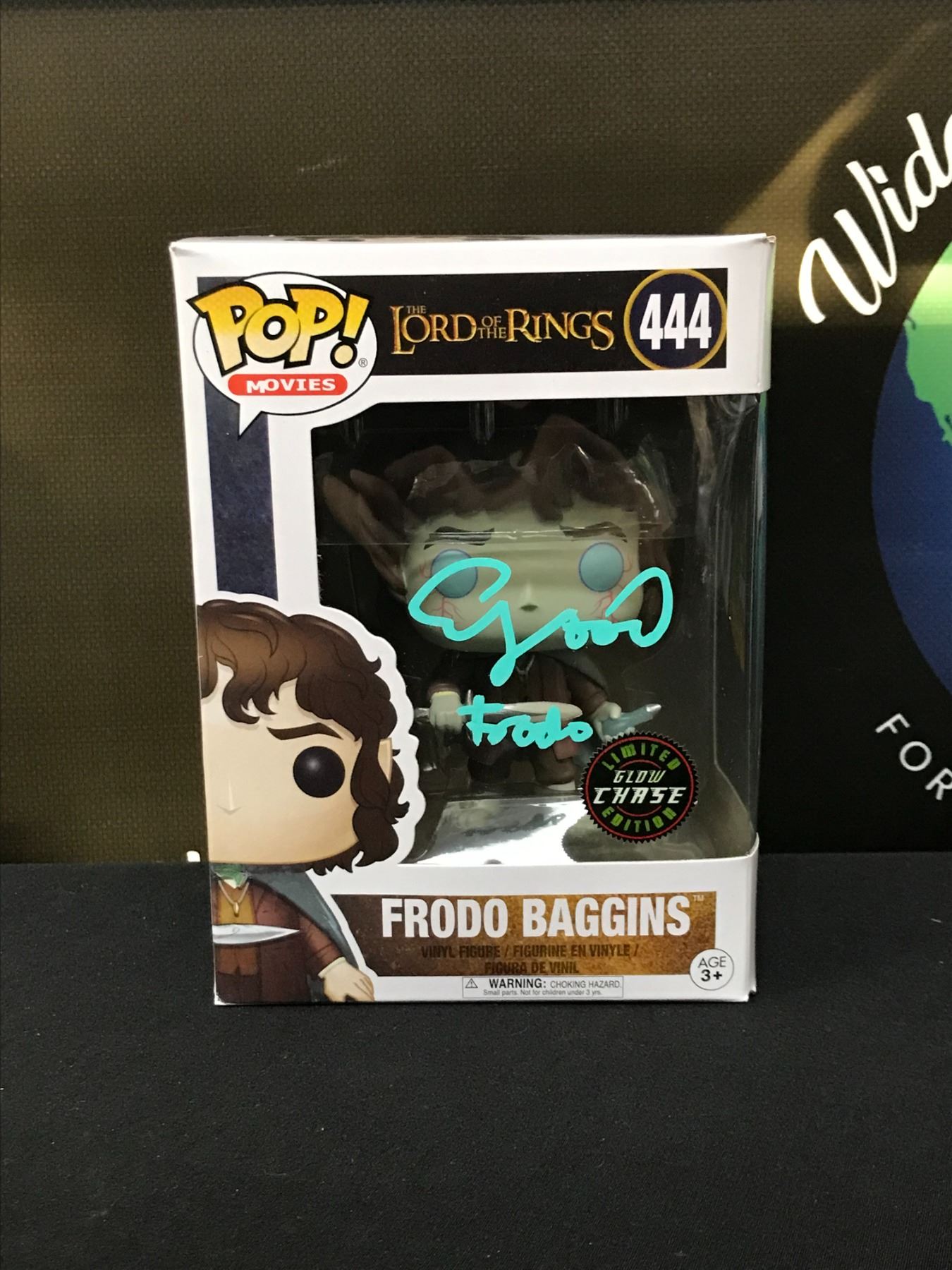 Frodo Signature ELIJAH WOOD SIGNED LOTR